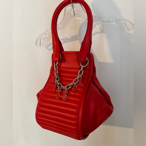 Diesel - Picture 6 of 12